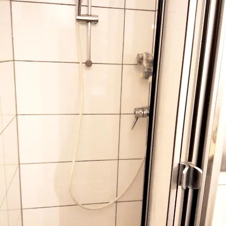 Sroom 118 And 119 In Center Guest house Reutlingen