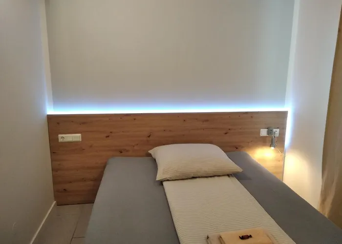 Sroom 118 And 119 In Center 3*